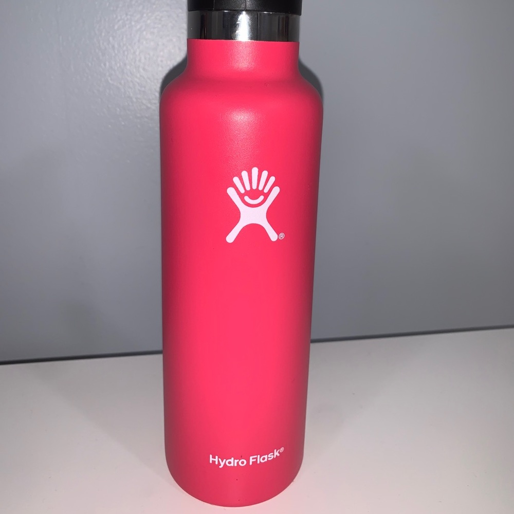 Watermelon pink Hydroflask
